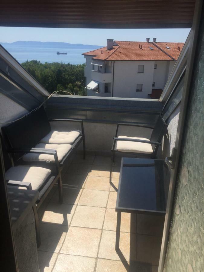 Apartment Doderovic Kostrena Exteriör bild